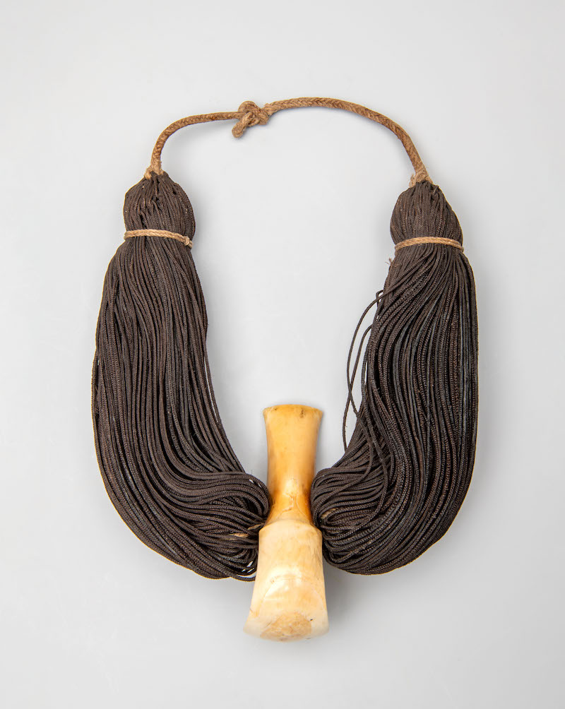 Hawai necklace ivory Wereldmuseum Rotterdam